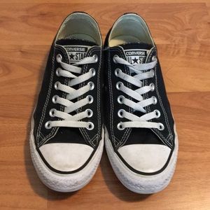 Low Top Black Converse